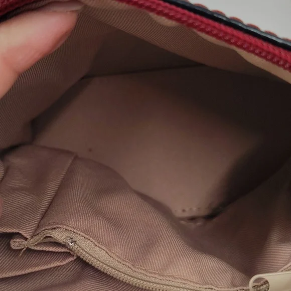 Vera Pelle Black Red Crossbody Bag 7" X 6.5" X 3 - Picture 7 of 10